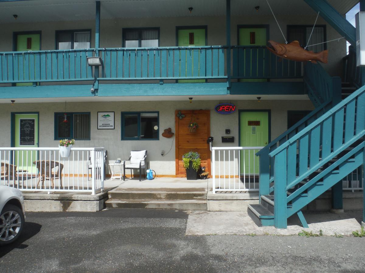 Robber'S Roost Motel New Hazelton Екстер'єр фото