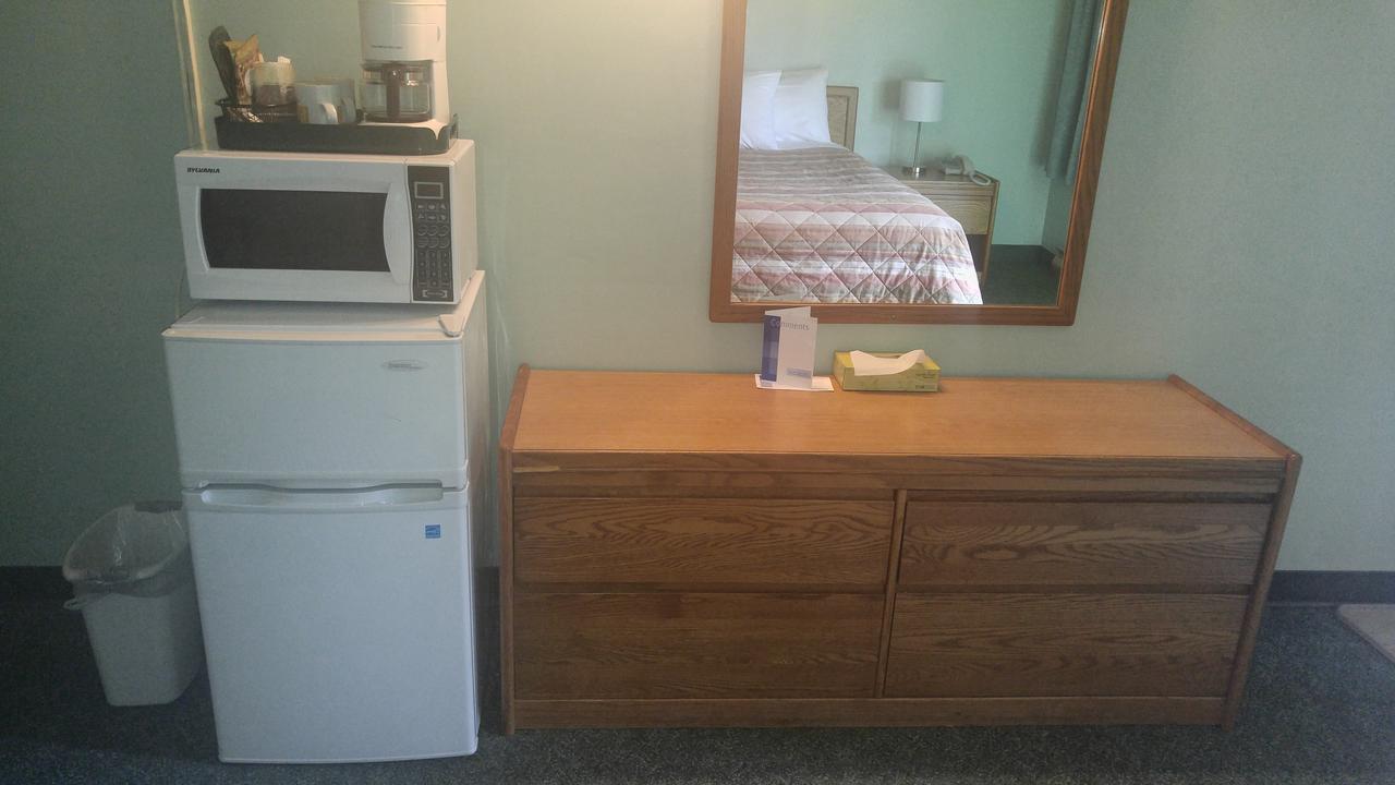Robber'S Roost Motel New Hazelton Екстер'єр фото